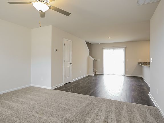 4th image of 6091 Mason Tucker Dr