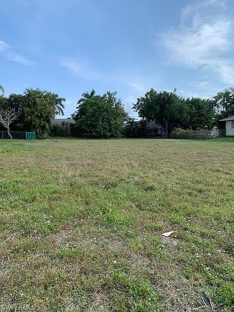 1st image of 1922 SE 20th Ln