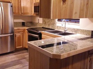 335 SW 1st St APT 3, Warrenton, OR 97146
