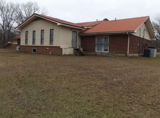 1052 Magnolia Ln, Port Gibson, MS 39150