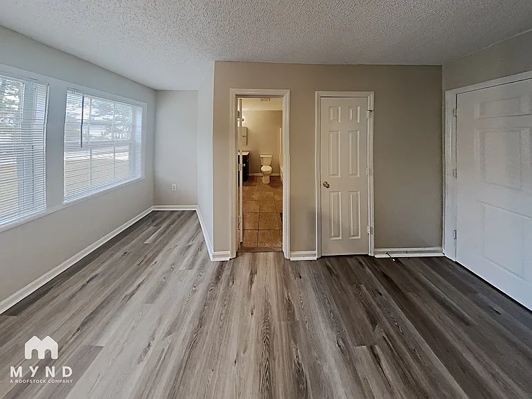 105 Mary Michael Ln — Photo 8