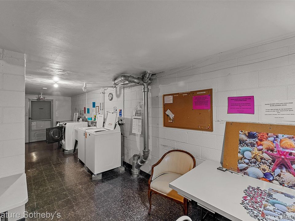 2820 Woodslee Dr Apt 205, photo 19