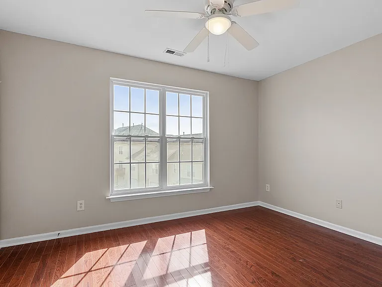 10028 Blackwell Dr — Photo 13