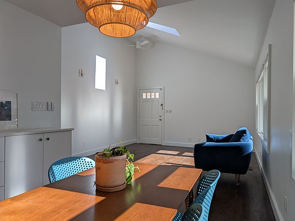 5th image of 1096 Oakfield Dr