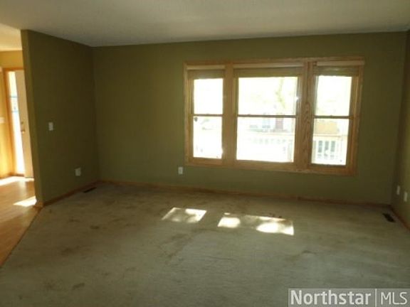 5th image of 3331 Girard Ave N