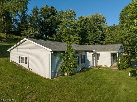 3rd image of 163 Studio Ln