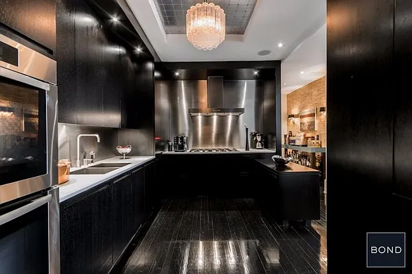 Rented by Bond New York | media 9