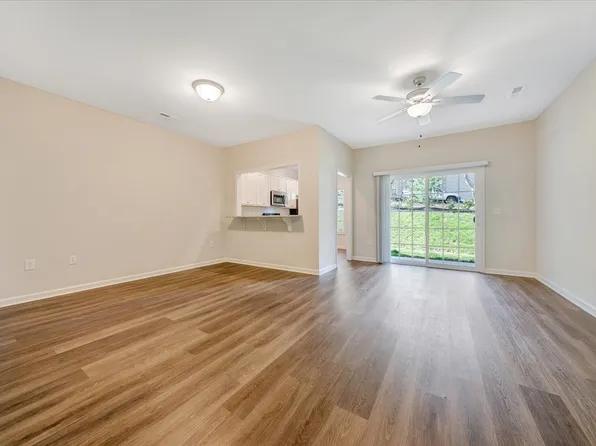 5388 Laurel Crest Ln, Roanoke, VA 24018