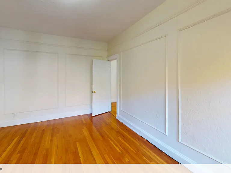 70 Chiswick Rd #12 — Photo 15