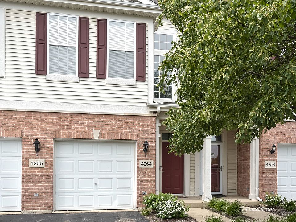 Private Entrance with Guest Parking Steps Away