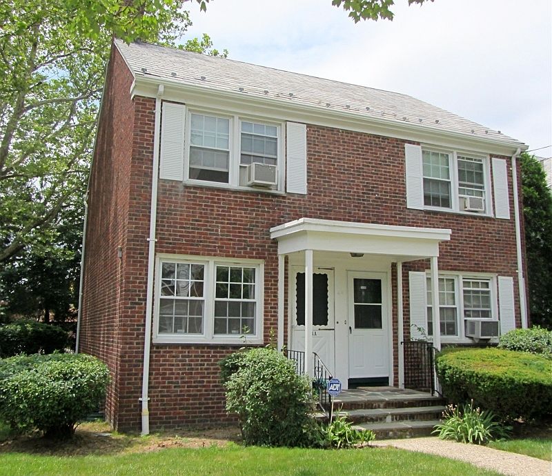 1st image of 44-A MEADOWBROOK PL #44