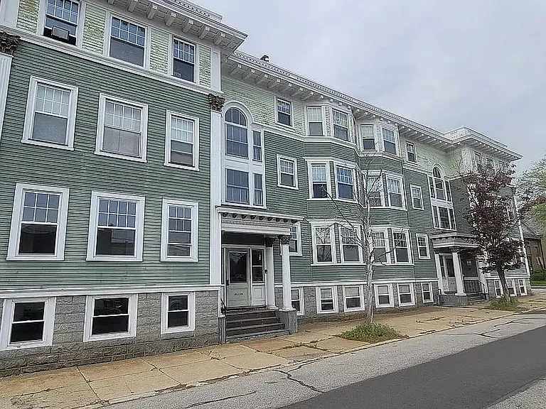 8 Harrison St — Photo 1