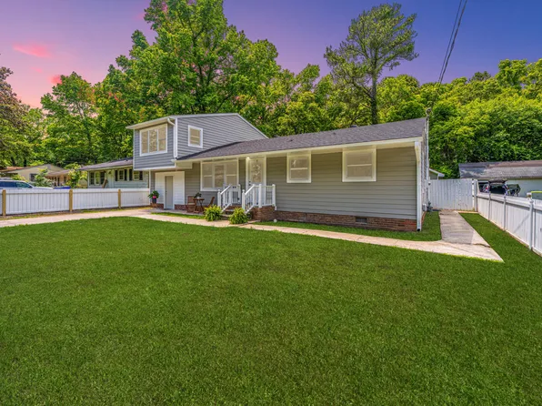 2324 Falcon Rd, Charleston, SC 29406