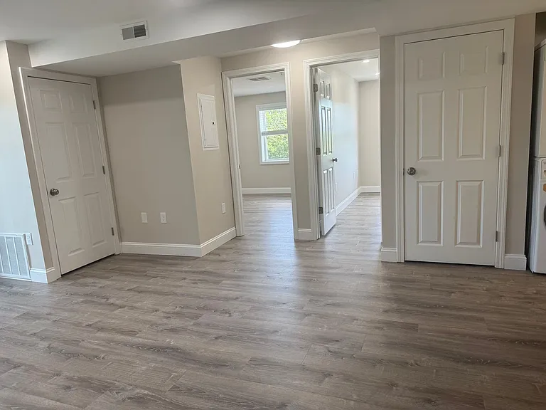 Pondsview Apartments — Photo 53