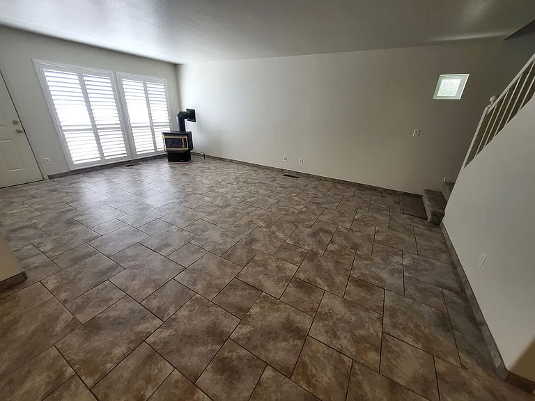 1436 Gregg St — Photo 3