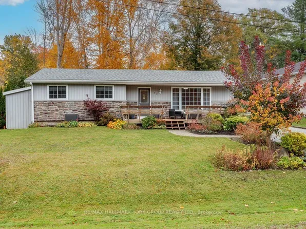 33 Mourning Dove Rd, Georgina, ON L0E 1R0