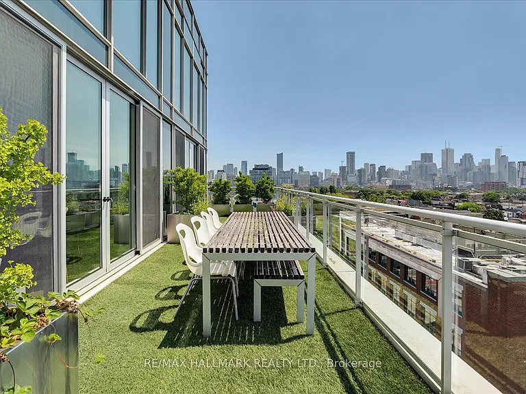 301 Markham St #Penthouse 805 — Photo 30