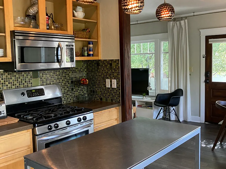 3720 Crestwood Pl — Photo 10
