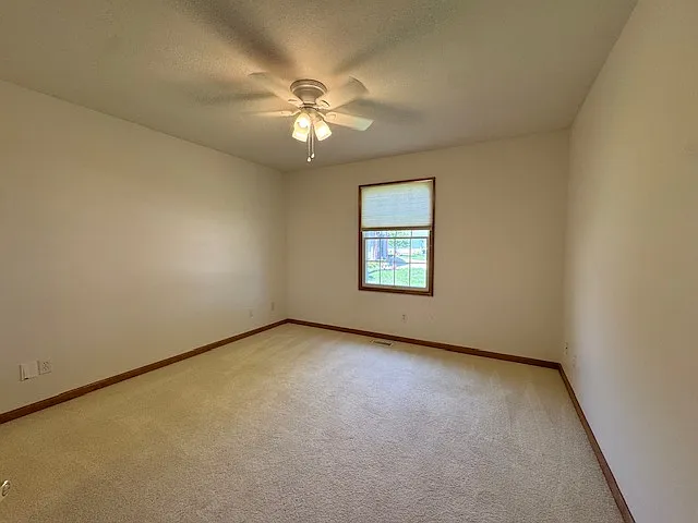 3902 Marryat Dr — Photo 9