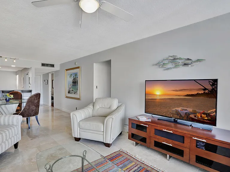 4 Royal Palm Way #6020 — Photo 13