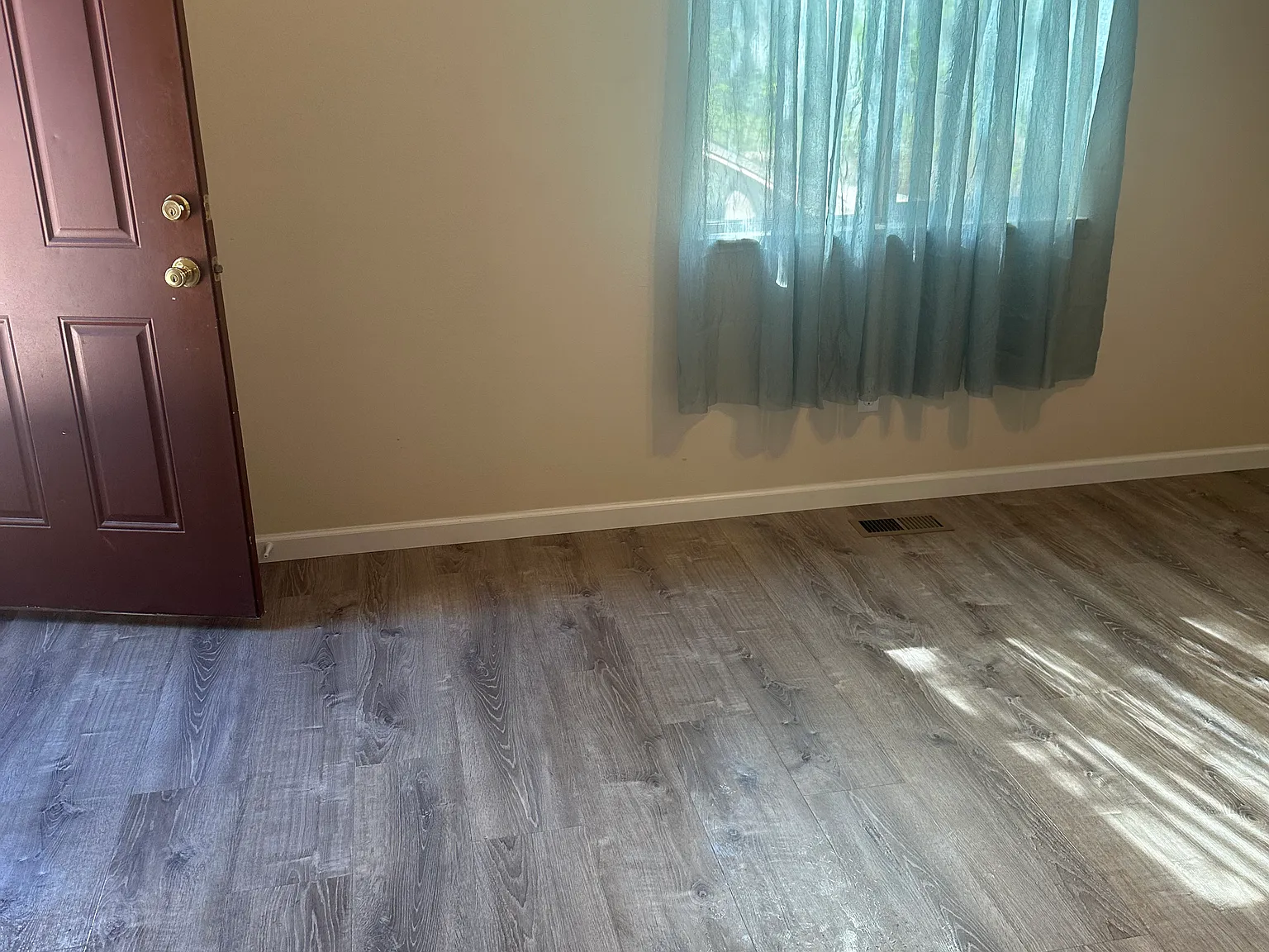 2 bed, 750 sqft, $1,100 — Photo 4
