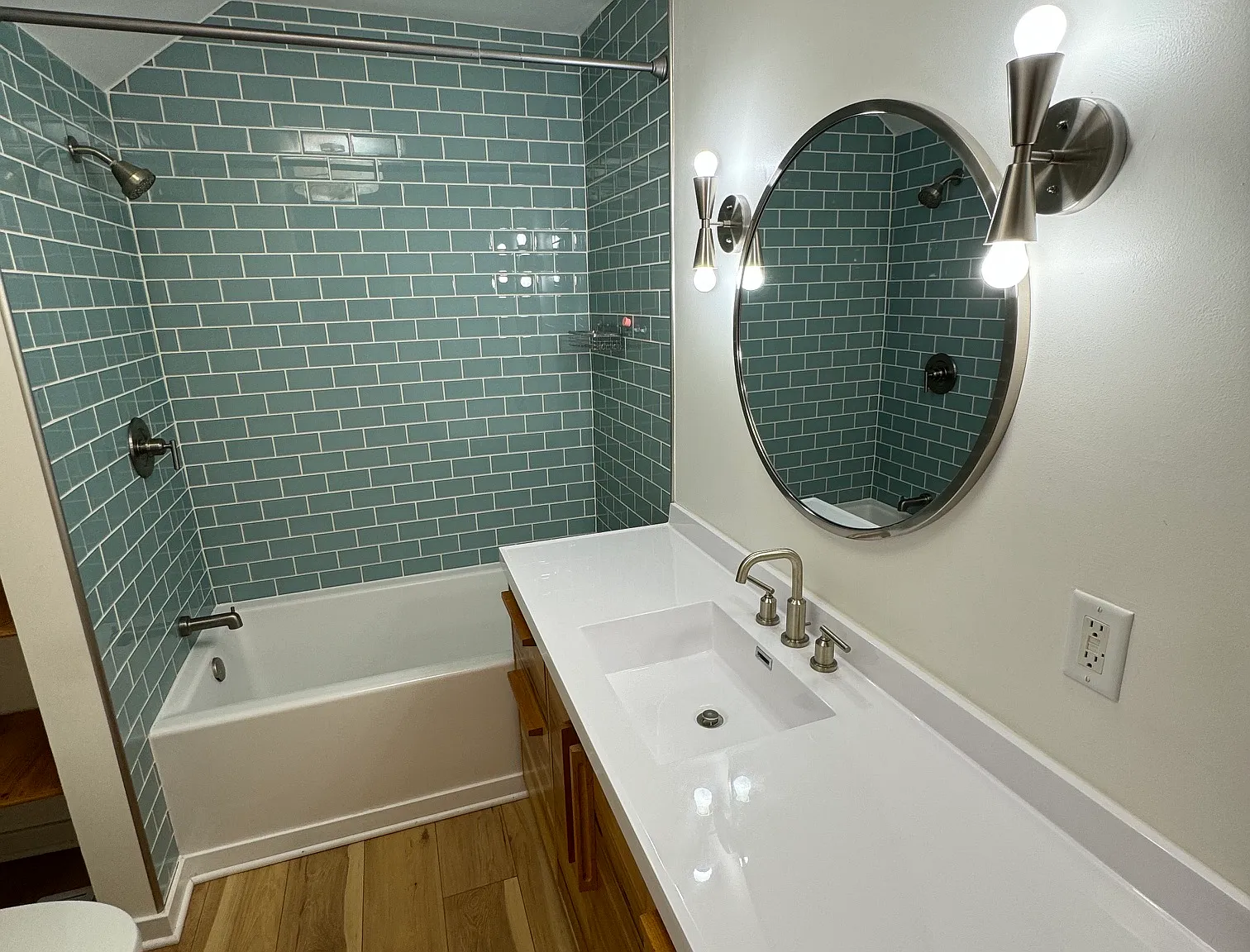3 bed, 1.5 bath, 1400 sqft, $1,499 — Photo 1