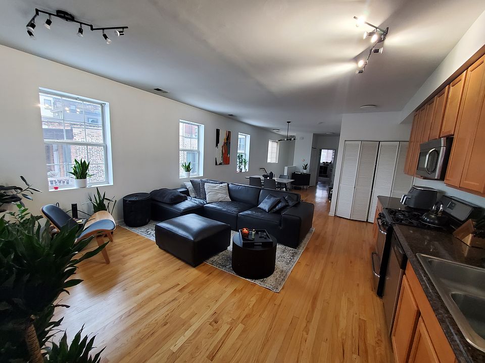 1st image of 2014 W Superior St APT 2