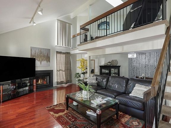 5th image of 288 Crabtree Ct