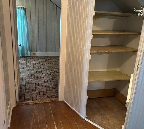 4th image of 206 Fremont Street