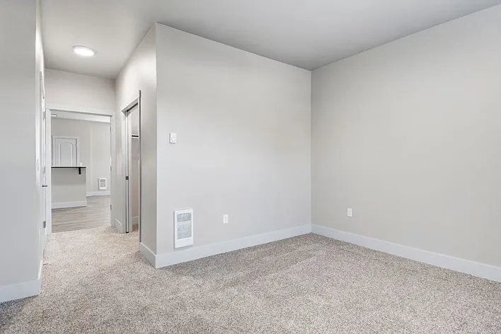 River Ridge Apartments — Photo 12