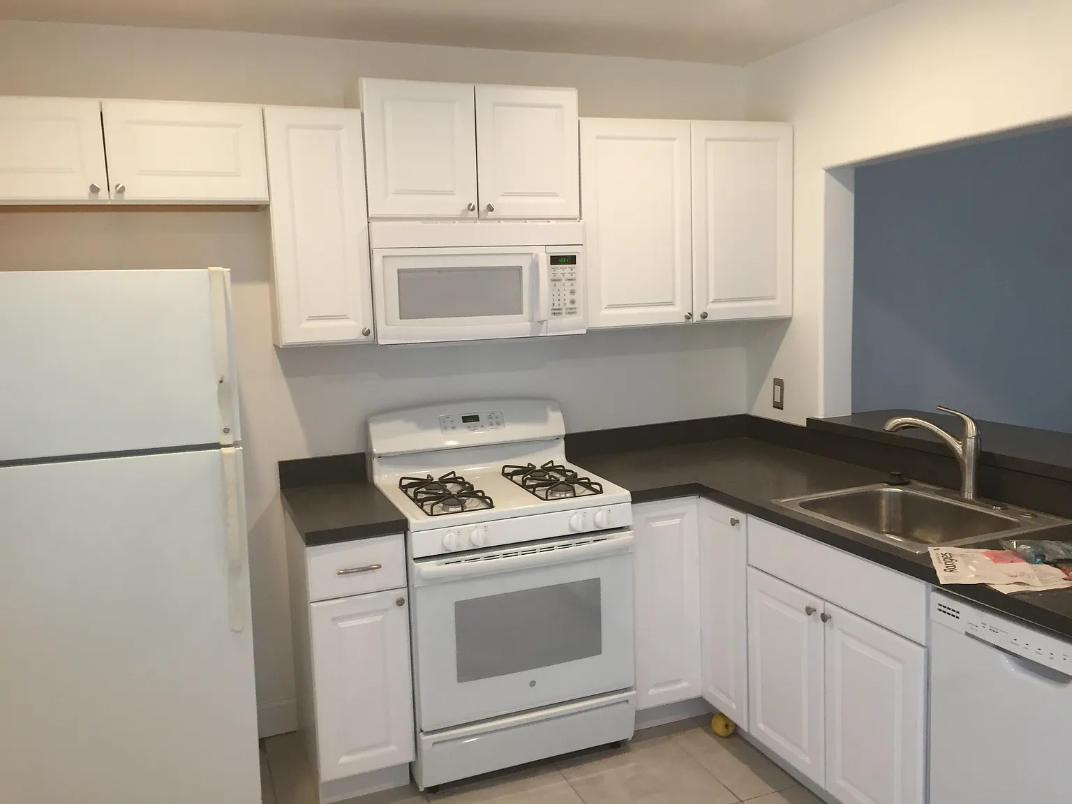 1227 Maple St photo 1