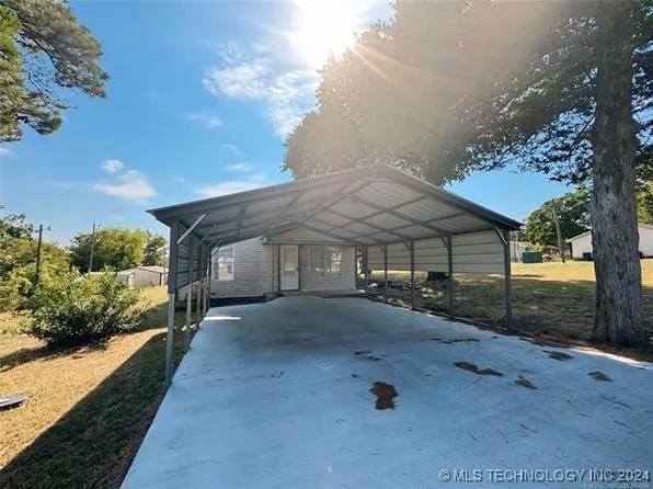 1004 W Delaware St, Cleveland, OK 74020