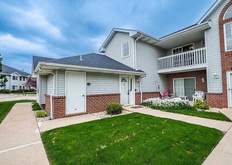 1st image of 1260 Village Centre DRIVE #18-7