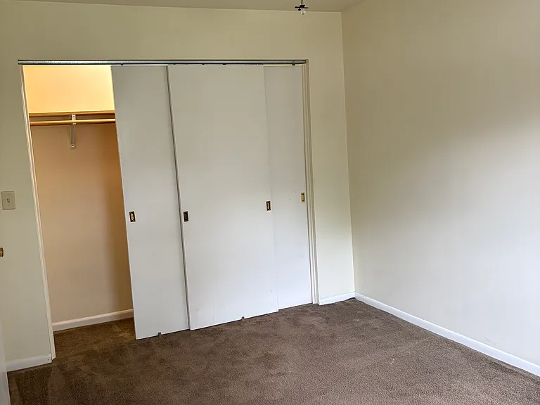 4721 W Elm St — Photo 5