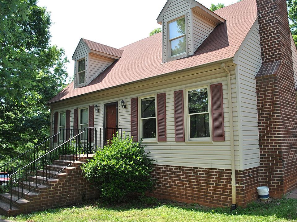1st image of 27 Soundridge Ln