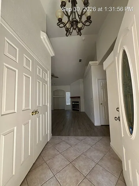 3 bed, 1683 sqft, $2,300 — Photo 4