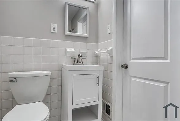 703 Aldworth Rd — Photo 8