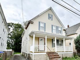 64 Paris St, Medford, MA