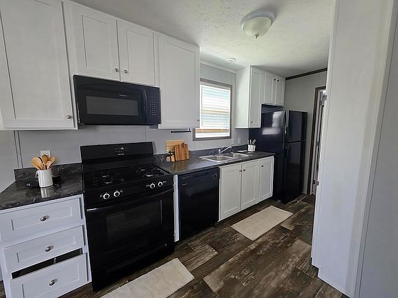 2nd image of 1510 1st Ave #19