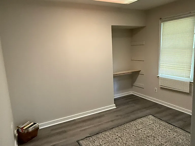 1513 Rex St — Photo 10