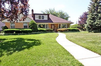1st image of 6756 N Lockwood Ave