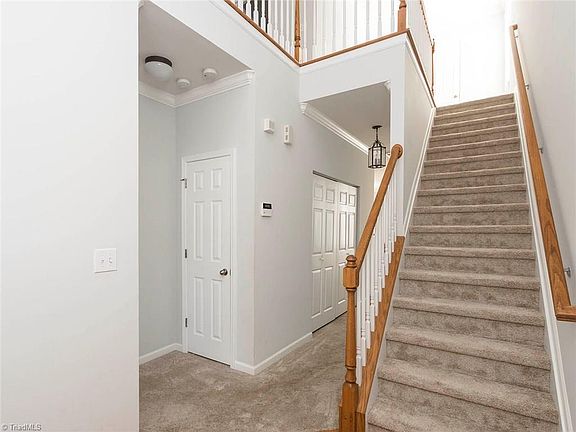 2nd image of 17 Cobble Ln
