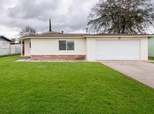 1105 Rogers St, Madera, CA 93638