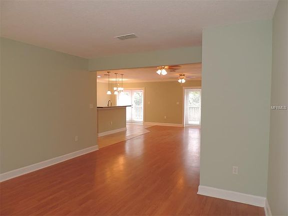 4th image of 930 N Triplet Lake Dr