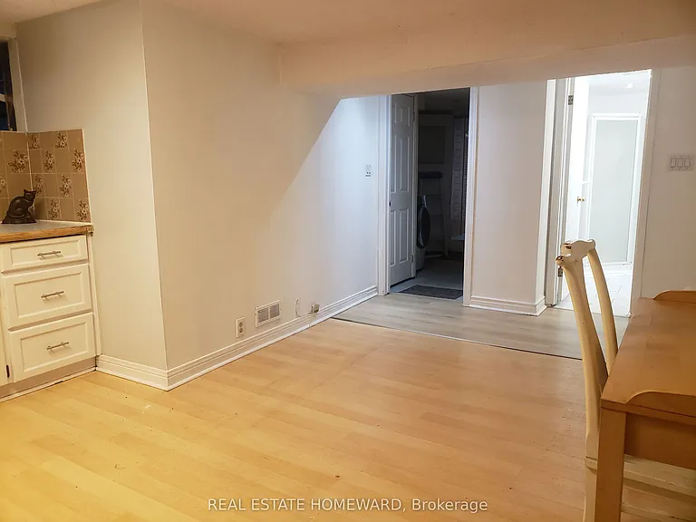 697 Dupont St #3 — Photo 3