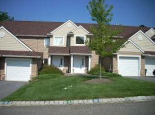 18 Clubhouse Rd #506, Hamburg, NJ 07419