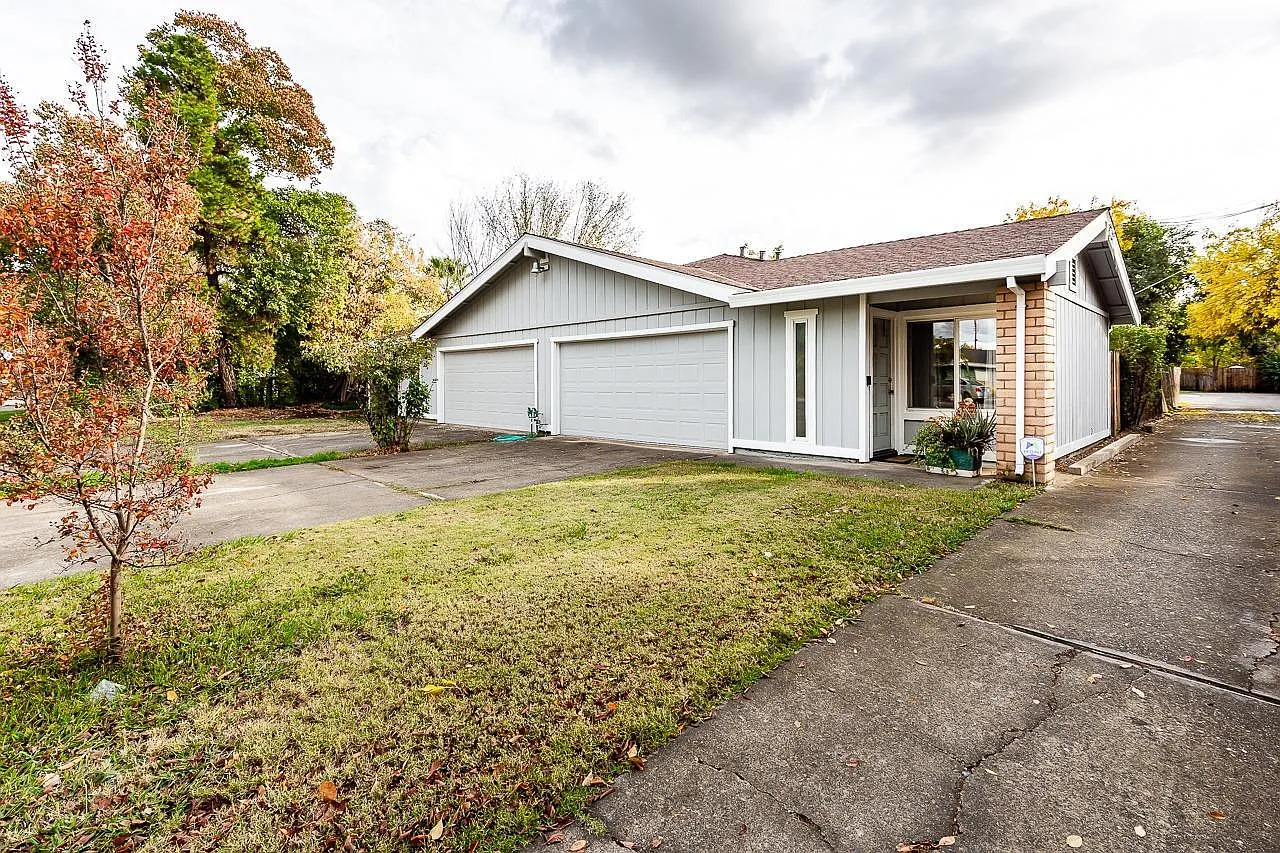 2734 Hurley Way — Photo 1