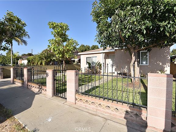 3rd image of 9038 Danby Ave