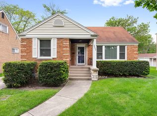 2252 S 2nd Ave, Riverside, IL 60546