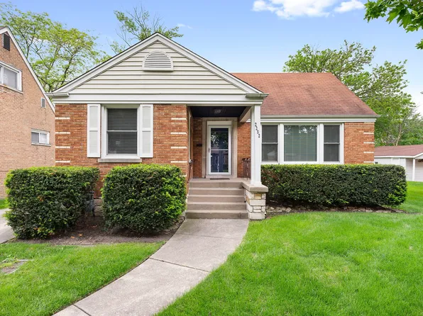 2252 S 2nd Ave, Riverside, IL 60546